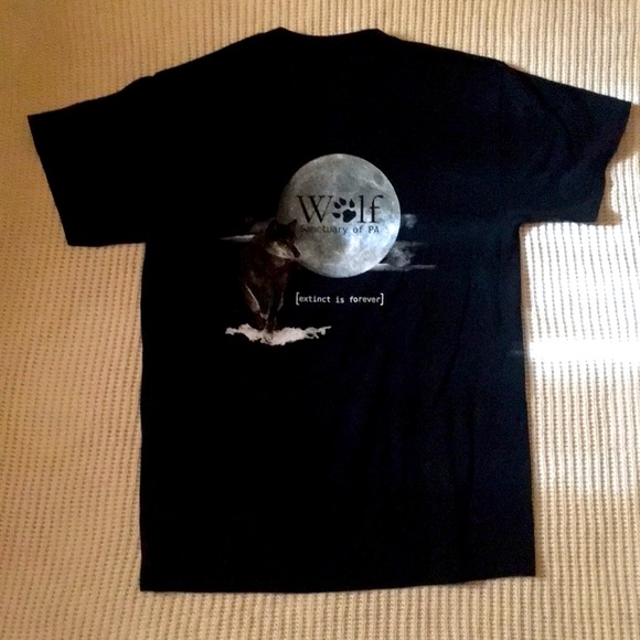 Black wolf t-shirt unisex medium moon wolf - Picture 1 of 2